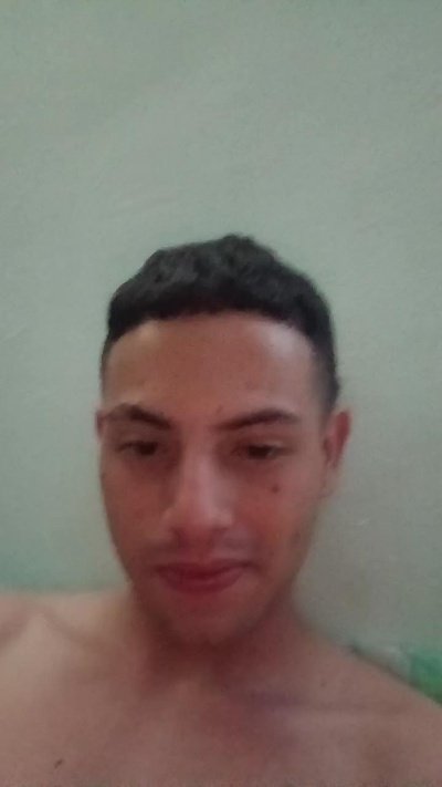 Anddre20xxx from Colombia