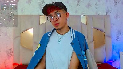 Axel_tay from United States