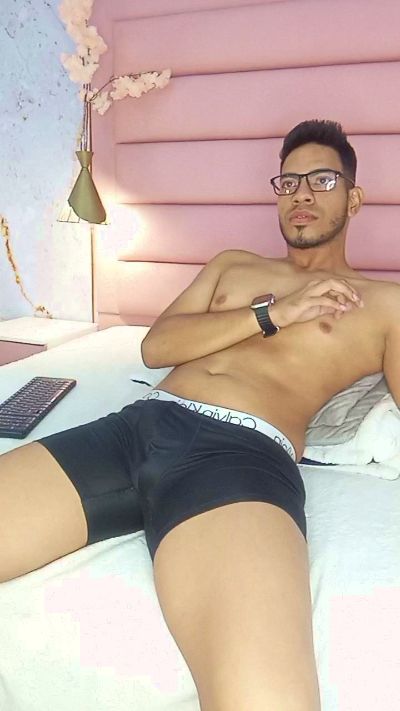 ETHAN_DRAVEN from Italy