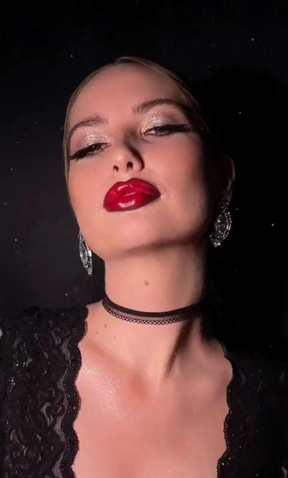 Elzakom Profile Image