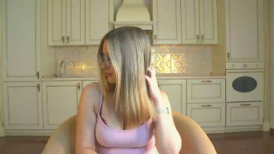 EsmeBoddy from France