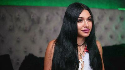 GiuliaSya from Romania