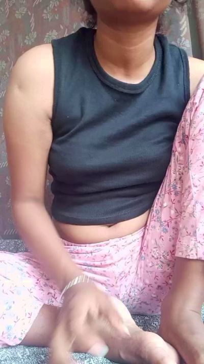 Simmi_2000 from United States