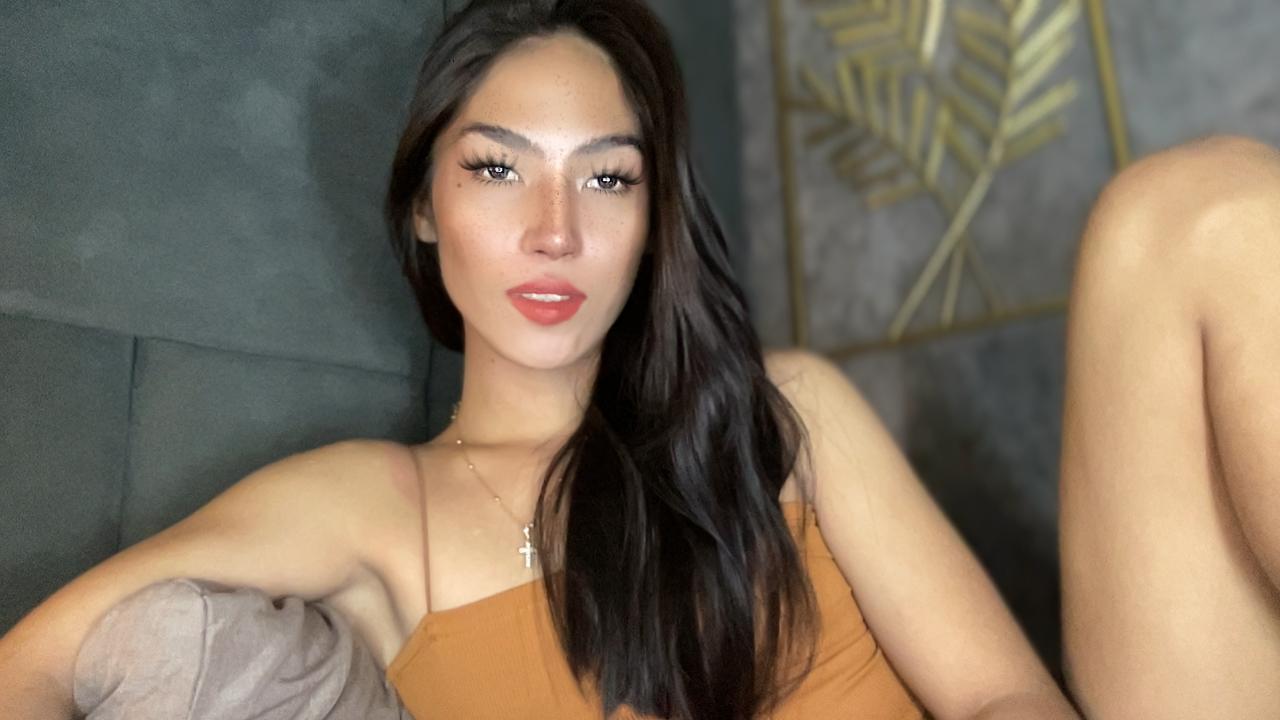 Simmi_Simmi from United States
